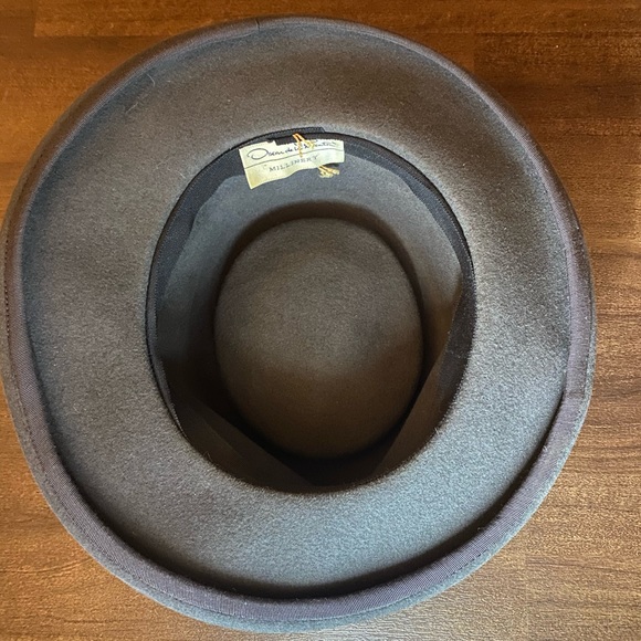 Vintage Oscar de la Renta Brown Hat w/ fur trim - Picture 3 of 5